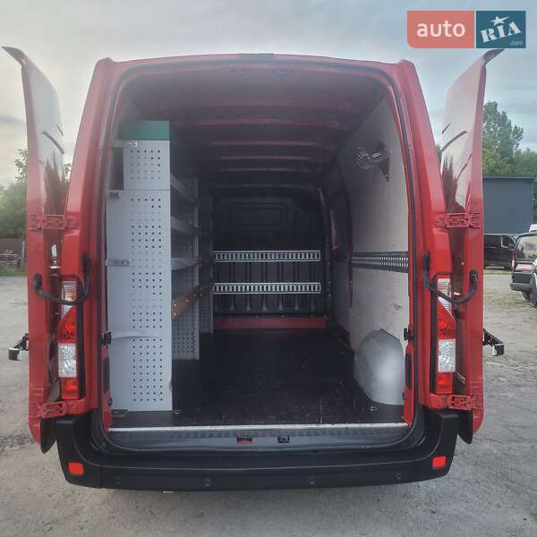 Грузовой фургон Renault Master 2018 в Луцке