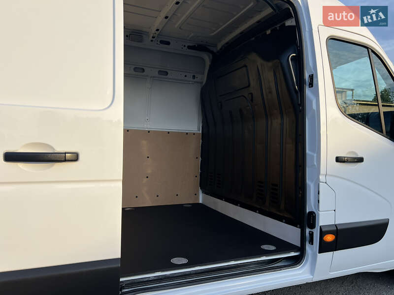 Грузовой фургон Renault Master 2021 в Дубно