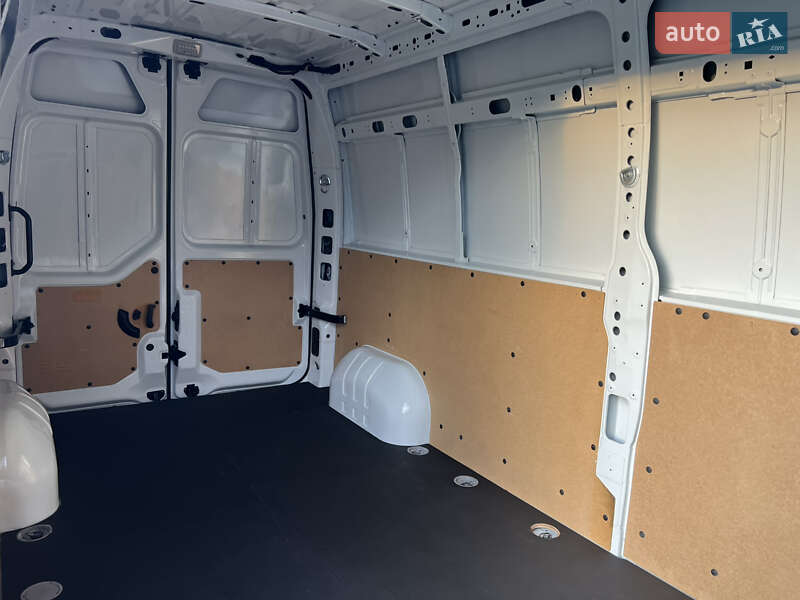 Грузовой фургон Renault Master 2021 в Дубно