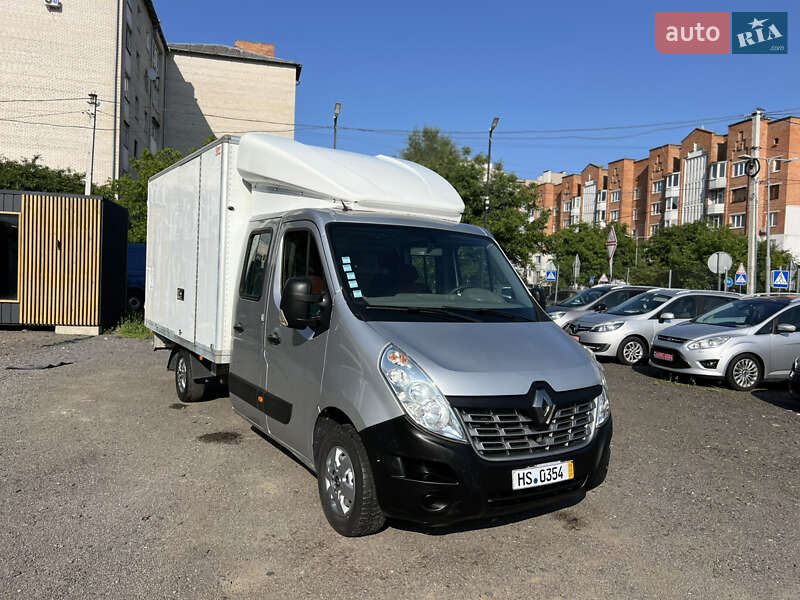 Грузовой фургон Renault Master 2015 в Луцке