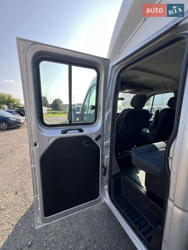 Грузовой фургон Renault Master 2015 в Луцке
