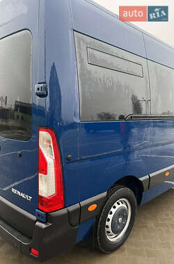 Грузопассажирский фургон Renault Master 2013 в 