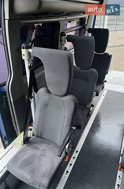 Грузопассажирский фургон Renault Master 2013 в 