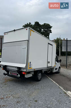 Другие грузовики Renault Master 2017 в 