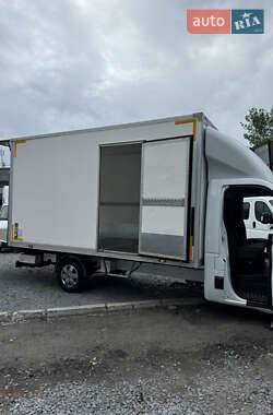 Другие грузовики Renault Master 2017 в 