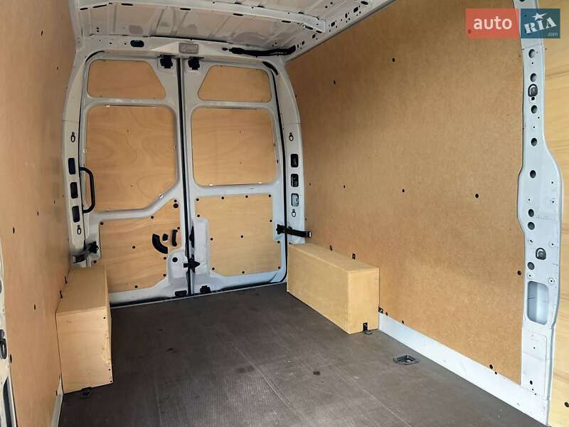 Грузовой фургон Renault Master 2021 в Киеве