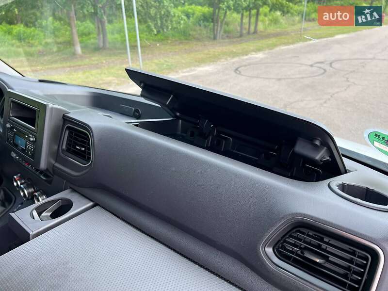 Грузовой фургон Renault Master 2021 в Киеве