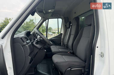 Грузовой фургон Renault Master 2021 в 