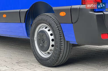 Грузовой фургон Renault Master 2021 в 