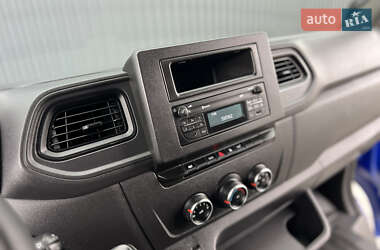 Грузовой фургон Renault Master 2021 в 