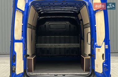 Грузовой фургон Renault Master 2021 в 