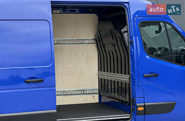 Грузовой фургон Renault Master 2021 в 
