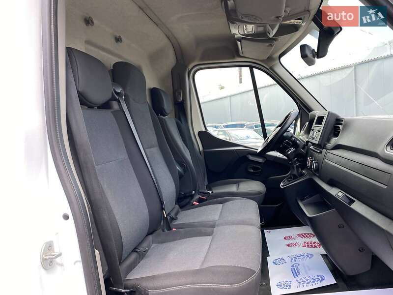 Грузовой фургон Renault Master 2020 в Львове
