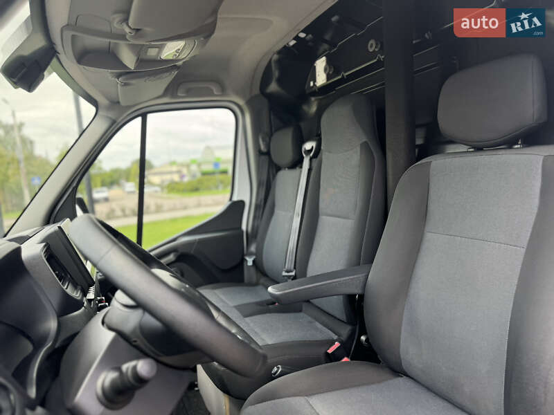 Грузовой фургон Renault Master 2021 в Дубно