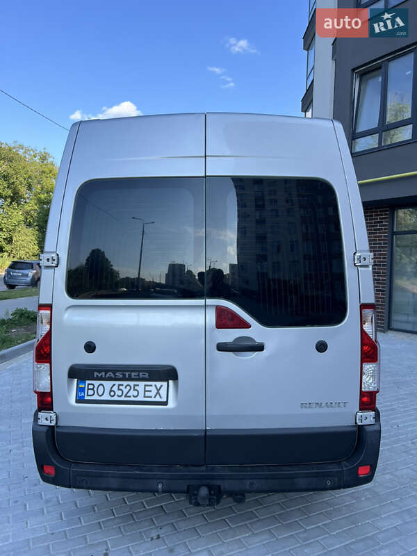 Грузопассажирский фургон Renault Master 2011 в Тернополе