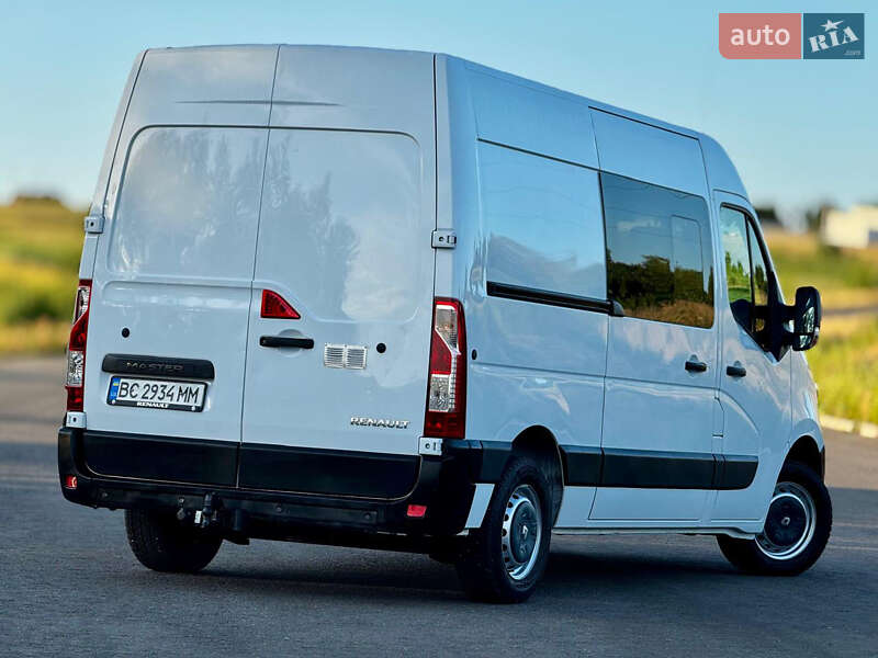 Грузовой фургон Renault Master 2015 в Дрогобыче