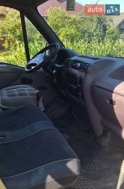 Грузовой фургон Renault Master 2001 в 