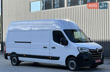 Грузовой фургон Renault Master 2022 в 
