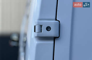 Грузовой фургон Renault Master 2022 в 