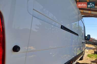 Грузовой фургон Renault Master 2017 в 