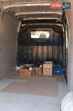 Грузовой фургон Renault Master 2017 в 