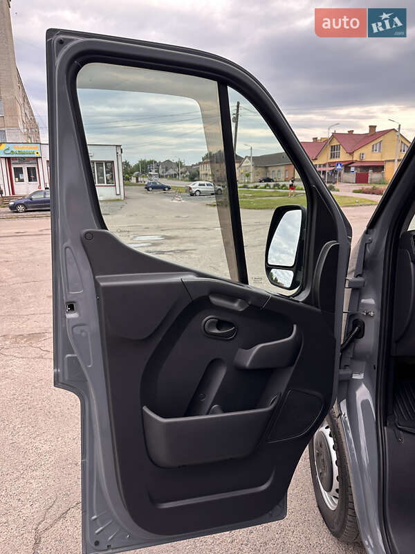 Грузовой фургон Renault Master 2020 в Дубно