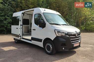Грузовой фургон Renault Master 2020 в 