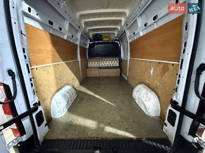 Грузовой фургон Renault Master 2019 в Львове