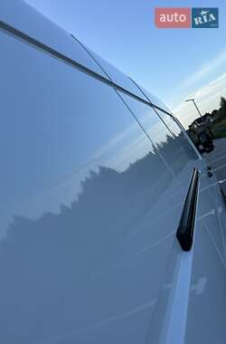Грузовой фургон Renault Master 2021 в 