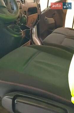 Грузовой фургон Renault Master 2011 в 