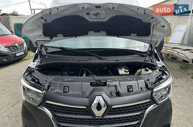 Грузопассажирский фургон Renault Master 2020 в 