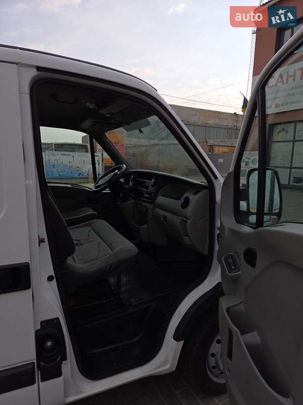 Грузовой фургон Renault Master 2008 в Ровно