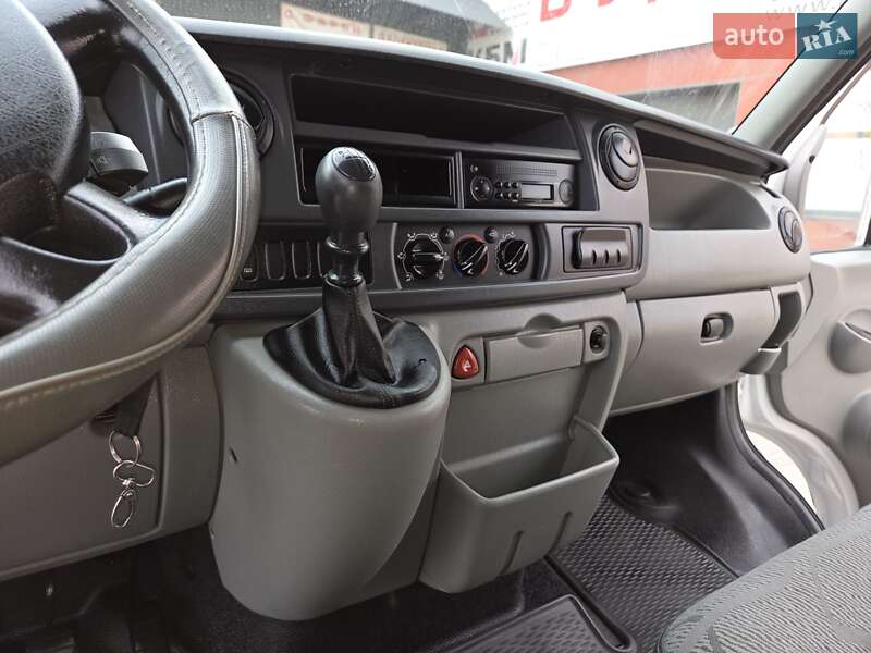 Грузовой фургон Renault Master 2008 в Ровно