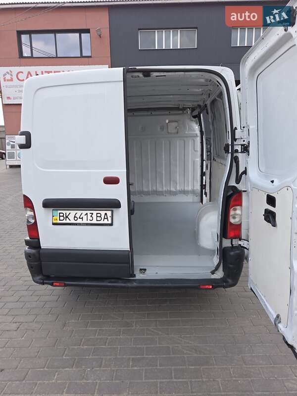 Грузовой фургон Renault Master 2008 в Ровно