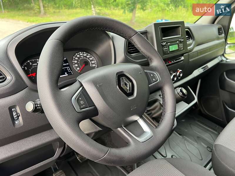 Грузовой фургон Renault Master 2022 в Киеве