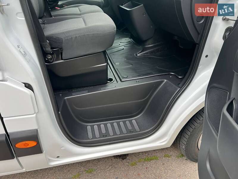 Грузовой фургон Renault Master 2022 в Киеве