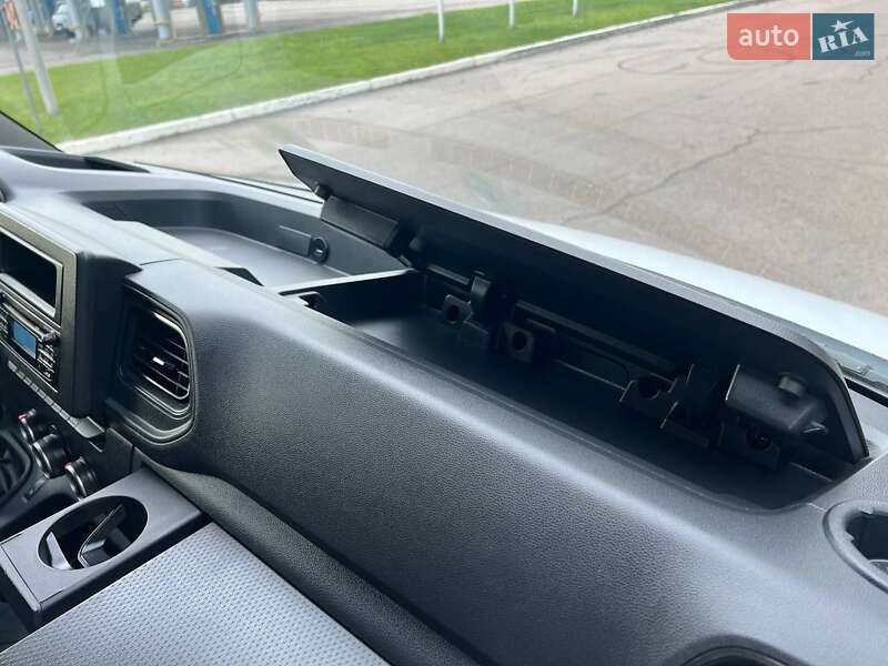 Грузовой фургон Renault Master 2022 в Киеве