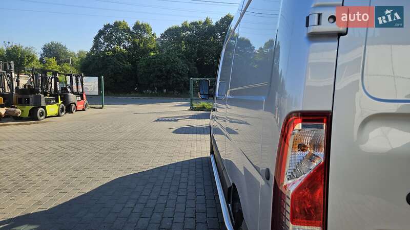 Вантажний фургон Renault Master 2021 в Радомишлі