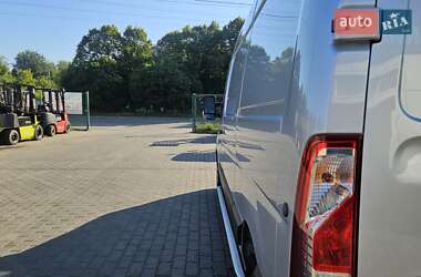 Грузовой фургон Renault Master 2021 в 