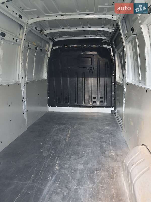 Вантажний фургон Renault Master 2019 в Кропивницькому
