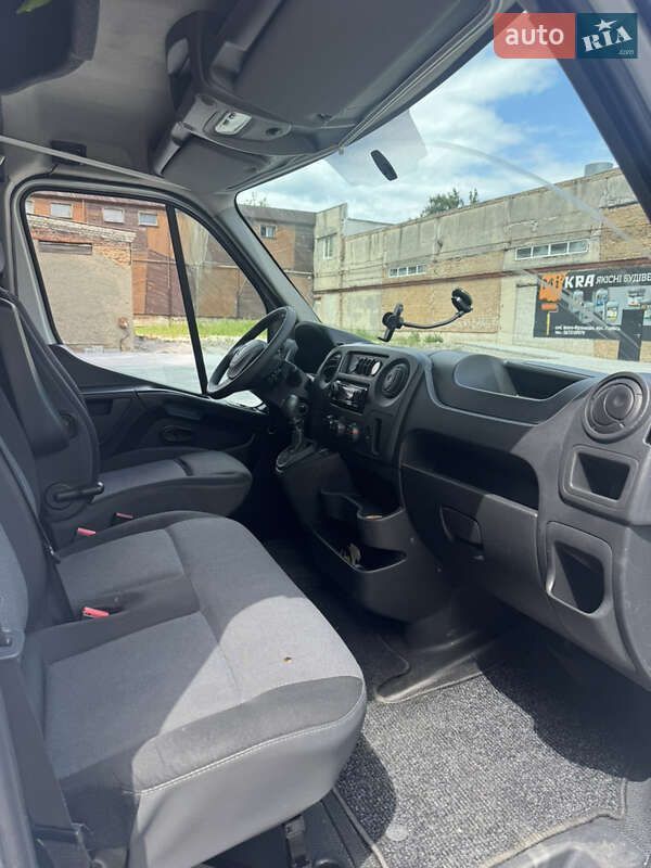 Автовоз Renault Master 2018 в Львове