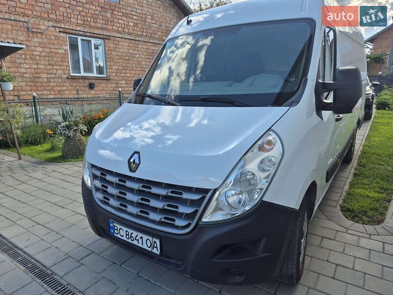 Вантажний фургон Renault Master 2014 в Дрогобичі