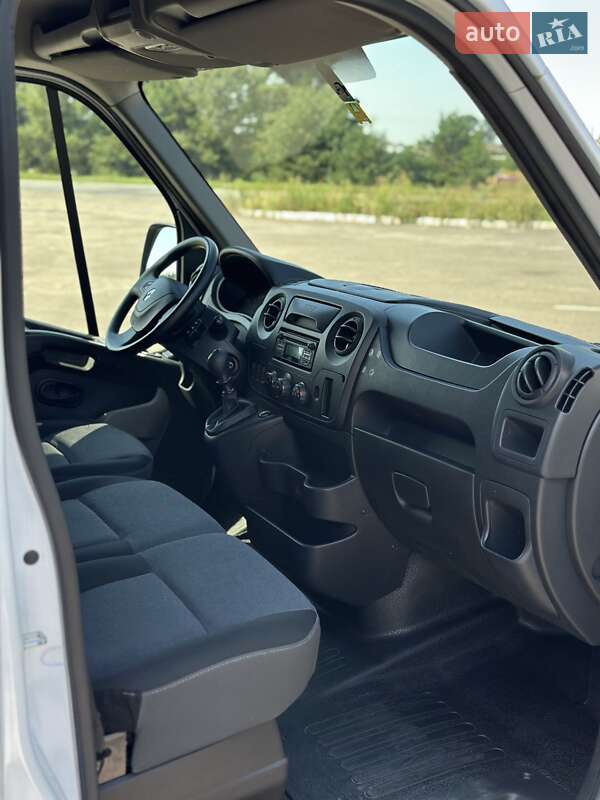 Грузовой фургон Renault Master 2018 в Дубно