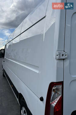 Грузовой фургон Renault Master 2020 в 