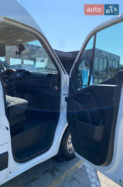 Грузовой фургон Renault Master 2019 в 