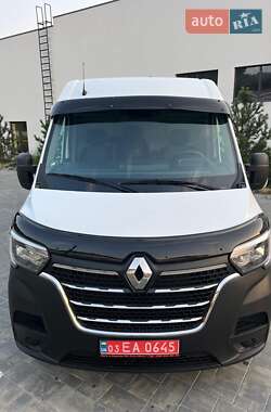 Грузовой фургон Renault Master 2021 в 