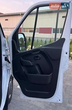 Грузовой фургон Renault Master 2021 в 