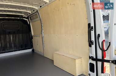 Грузовой фургон Renault Master 2020 в 