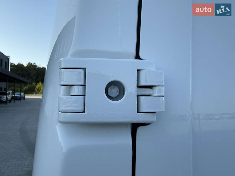 Грузовой фургон Renault Master 2021 в Дубно