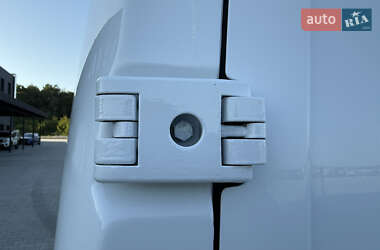 Грузовой фургон Renault Master 2021 в 